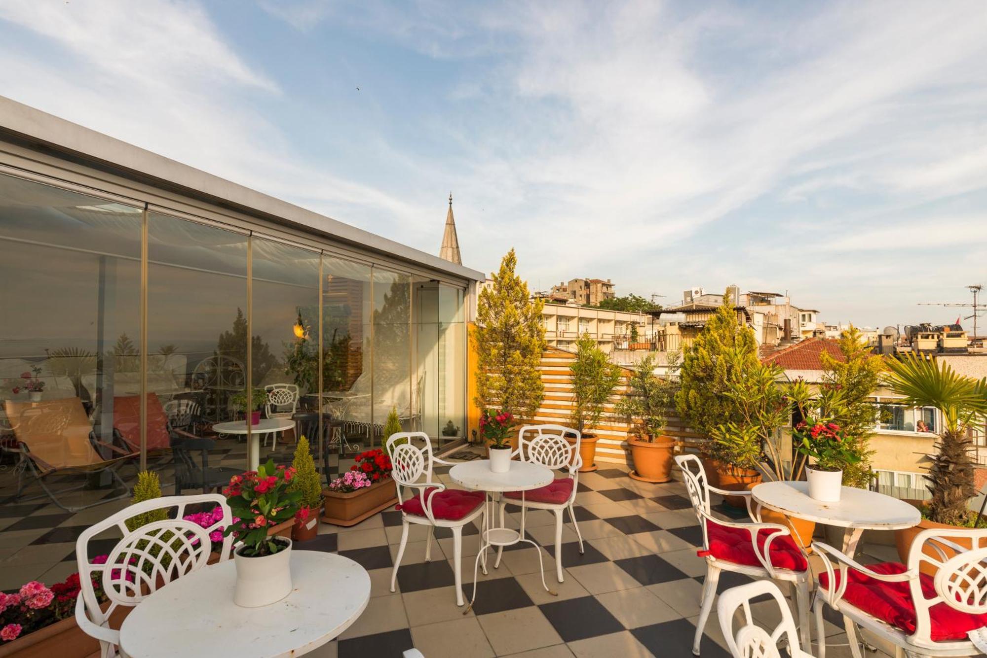 Amedros Apartament *