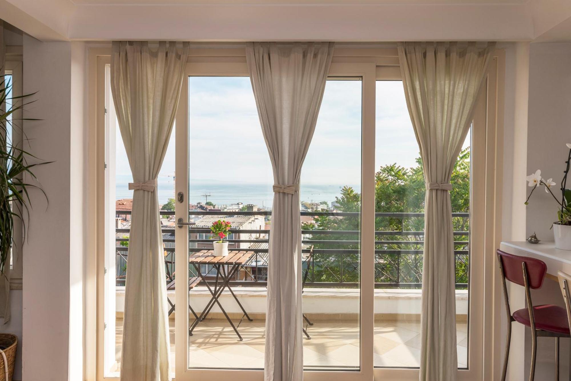 Apartament Amedros *